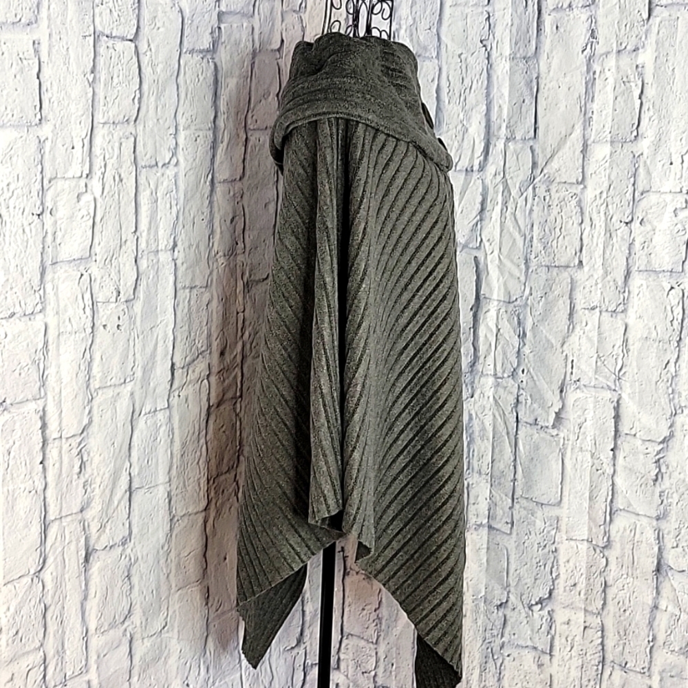 LEMODE Gray Ribbed Shawl Cape OS - Picture 4 of 6